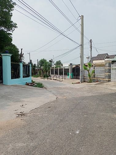 Hình ảnh Cần tiền về quê nên mình cần bán gấp lô đất này 170m2 ( 7X24 )