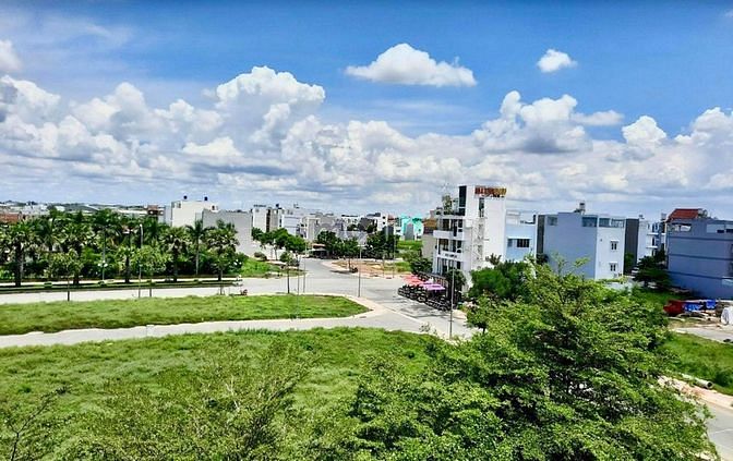 Hình ảnh Bán gấp đất MT Nguyễn Thị Định Q2 80m2 có sổ hồng riêng-Giá 2,4tỷ