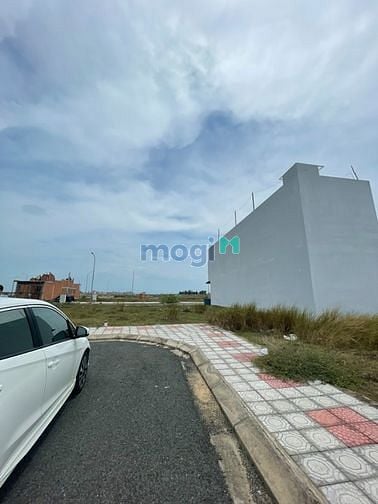 Hình ảnh Siêu rẻ chỉ 450tr có ngay 125m2 đất ngay UBND Tân Biên, Tây Ninh
