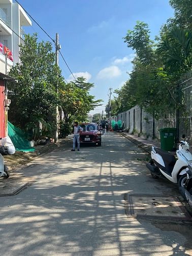 Hình ảnh Bán đất hẻm 7 đường 182 Lã Xuân Oai , P. TNPA , Quận 9