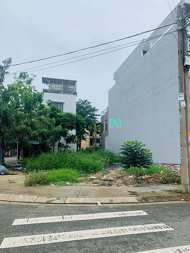 Hình ảnh Thanh lí nhanh đất MT Nguyễn Xiển Q9 80m2 có sổ hồng riêng -Giá 2,2 tỷ