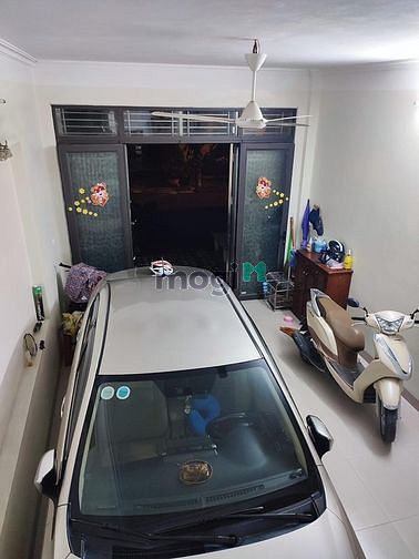 Hình ảnh Cho thuê nhà Nguyễn Khang, gara ô tô