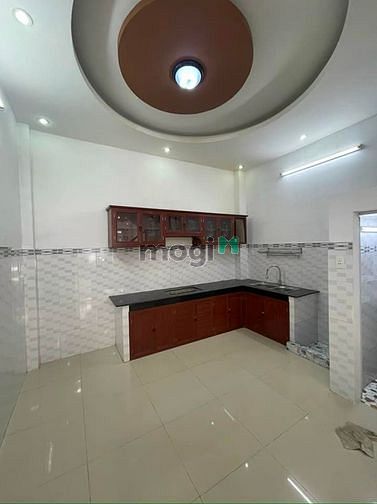 Hình ảnh Bán nhà Cách mạng tháng Tám,p12 quận 10. SHR