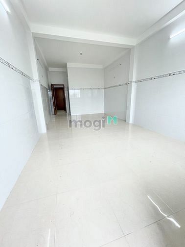 Hình ảnh Phòng mới xây Quận Bình Tân gio tự do