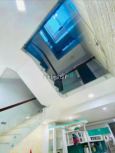 Hình ảnh Cho thuê nhà MT Tam Đảo Phường 15 Quận 10 Trệt 2 Lầu Sân Thượng