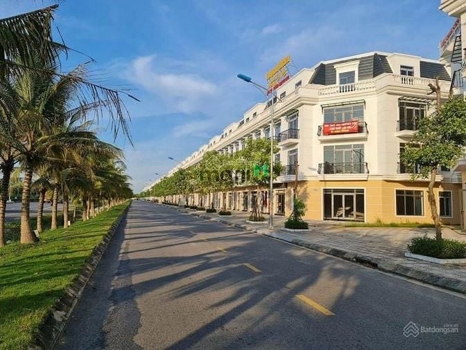 Hình ảnh Chính chủ cần bán căn shophouse mặt đường QL 10, DT 120m2, giá 5 tỷ 8