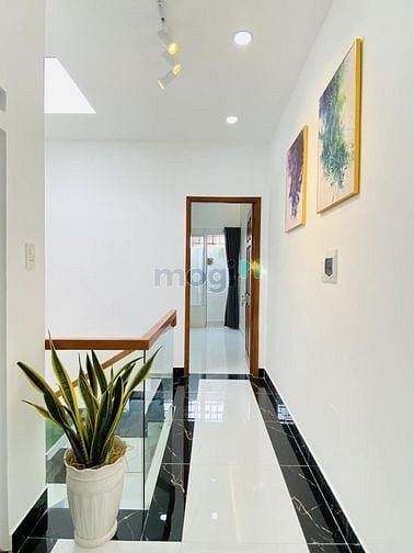 Hình ảnh Bán nhà Điện Biên Phủ, Võ Thị Sáu quận 3. SHR