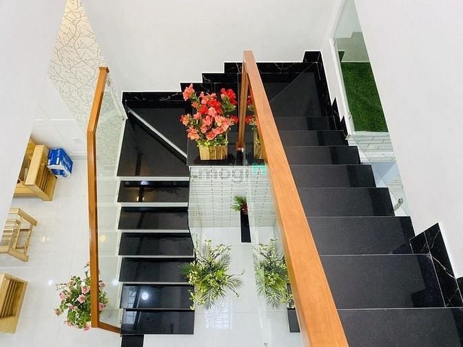 Hình ảnh Bán nhà Điện Biên Phủ, Võ Thị Sáu quận 3. SHR