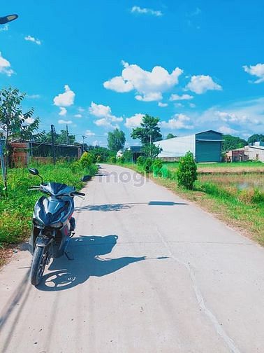 Hình ảnh BÁN GẤP đất trung tâm xã Long Can - Cần Đước