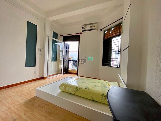 Hình ảnh Cho thuê Studio bancol mới 100% Phạm Văn Hai