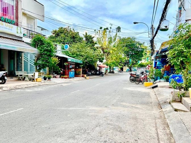 Hình ảnh Bán gấp nhà MT đường số KDBB sầm uất-tân kiểng-quận 7