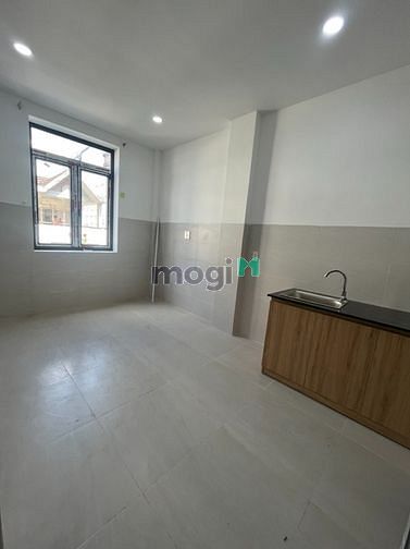 Hình ảnh Phòng mới xây _ Giờ tự do Quận Tân Bình cho