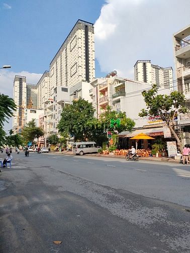 Hình ảnh Cho thuê nhà MT Tạ Quang Bửu, Phường 4, Quận 8.