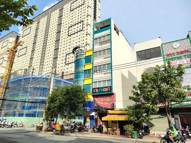 Hình ảnh Cho thuê nhà MT Tạ Quang Bửu, Phường 4, Quận 8.