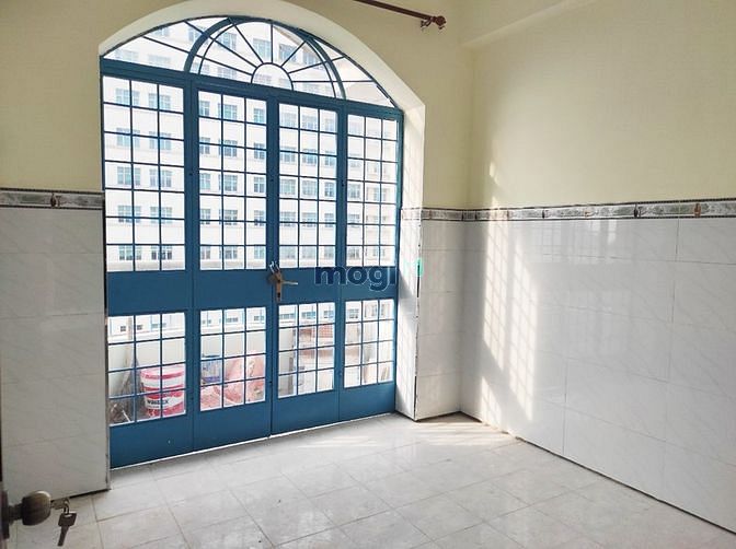 Hình ảnh Cho thuê chung cư Hùng Vương 2pn 1wc Q5 gần ĐH Y Dược