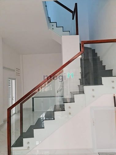 Hình ảnh Nhà đẹp 2 tầng, 37m2 Tân Hòa Đông, Quận 6.