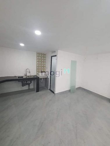 Hình ảnh Nhà đẹp xinh lung linh toả sắc Quận 3