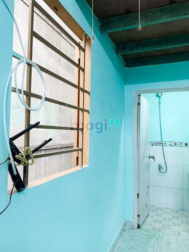 Hình ảnh Phòng 25m2-2,5tr gác lửng, máy lạnh, toilet ngay KCN Tân Bình