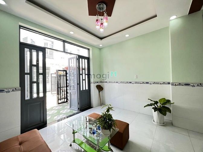 Hình ảnh Cần Vốn Bán Nhà HXH đ.Minh Phụng quận 11 SHR