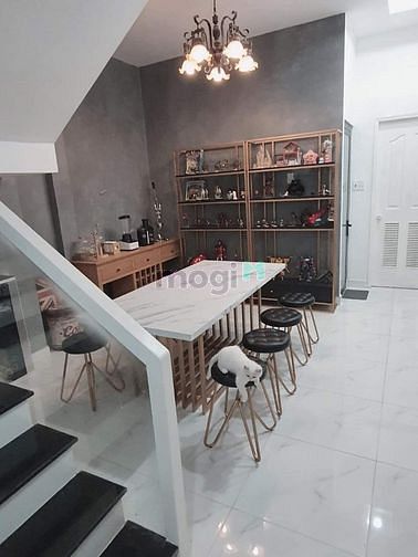 Hình ảnh Nhà mặt tiền Tái Thiết Tân Bình , 44m2, 4 tầng , 5 tỉ 7