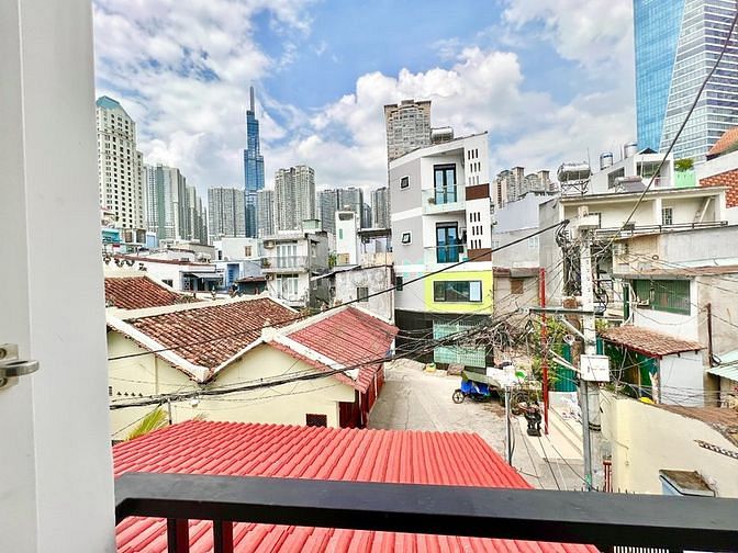 Hình ảnh Mb6623 nạp rút nhanh chóng  ban công View Landmark, đường Võ Duy Ninh.