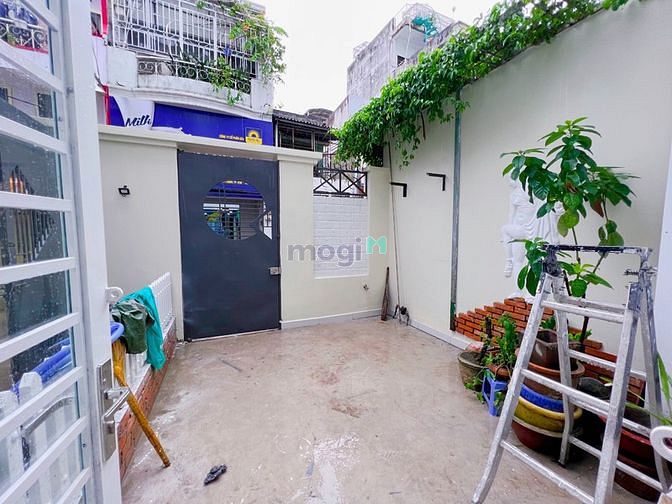 Hình ảnh CHDV Cao Cấp Quận 1. Dạng 2 PN Đủ NT Rộng 60M2
