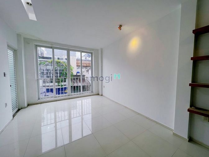 Hình ảnh CHDV Cao Cấp Quận 1. Dạng 2 PN Đủ NT Rộng 60M2