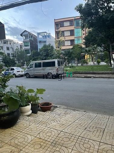 Hình ảnh Đất mặt tiền đường Cao Thị Chính, Phú Thuận Quận 7: DT: 12.5x26m,