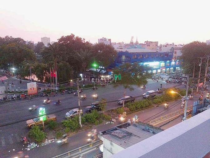 Hình ảnh Nhà mặt tiền Cách Mạng Tháng 8 - ngang 8m