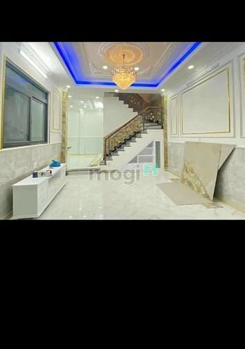 Hình ảnh Thua Đề Bán Nhà đ.Đỗ Ngọc Thạch q.5 SHR