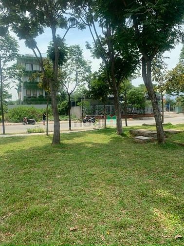 Hình ảnh Bán gấp lô đất Biệt Thự KDC Phú Mỹ,Quận 7,Dt:239m2, Gía:120tr/m2