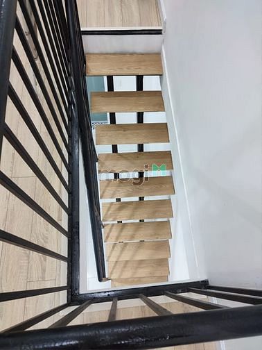 Hình ảnh Xuất cảnh bán gấp nhà 137/60 Bến Vân Đồn, Phường 6, Quận 4, 2,9m x9m