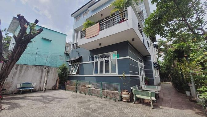 Hình ảnh Bán biệt thự sân vườn - Đường 12 - Tam Bình Thủ Đức - 330M2