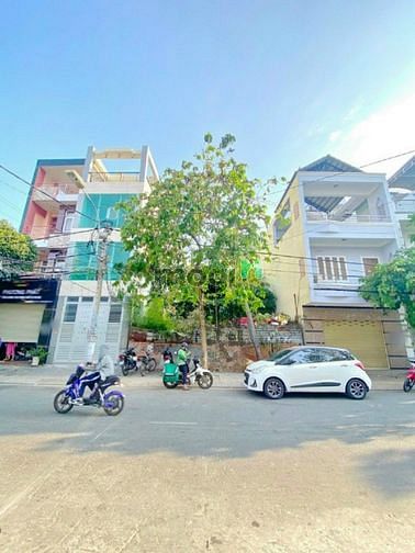 Hình ảnh Bán Gấp Lô Đất Mặt Tiền Đường 77 Tân Quy,Quận 7,DT:8.7x18m Full thổ