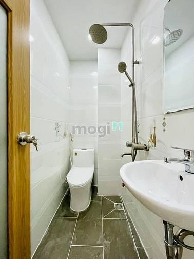 Hình ảnh SIÊU PHẨM NHÀ 3/2.P12 Quận 10. 38m2 2Pn Giá 1Tỷ890