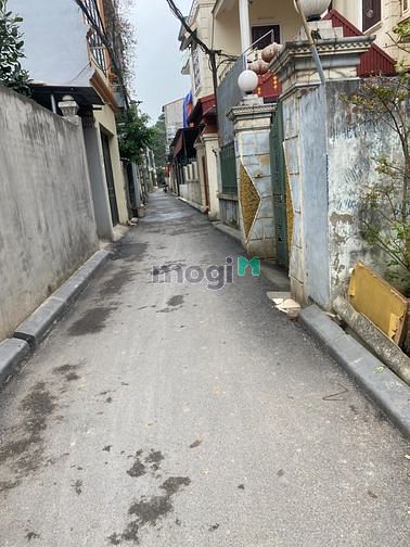 Hình ảnh Bán 40m đất ngõ 80 Hoa Lâm, mặt tiền 5.75m đường ô tô chạy thông