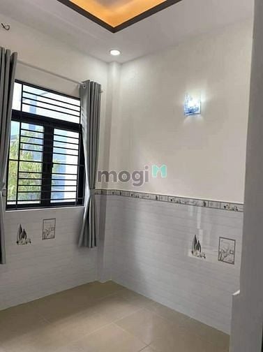 Hình ảnh Bán Nhà HXH 4 tầng 5,6x10 P11 Phan Văn Trị Bình Thạnh
