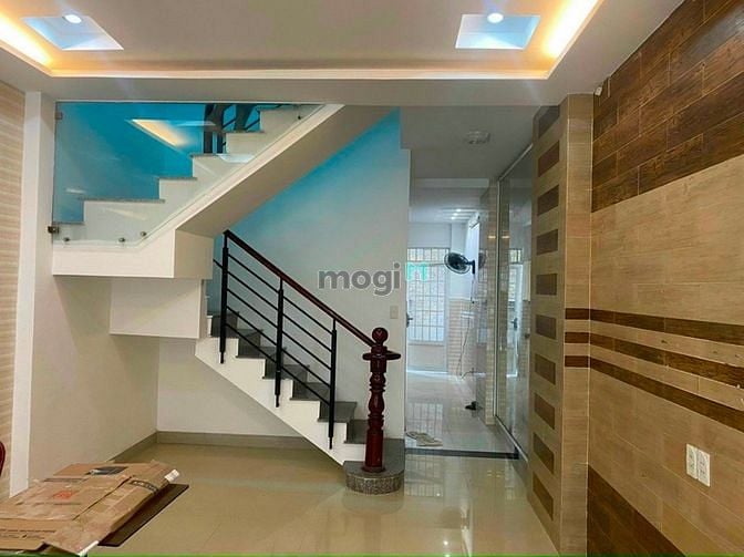 Hình ảnh Cho Thuê Nhà Mới Xây KDC Phú Thuận