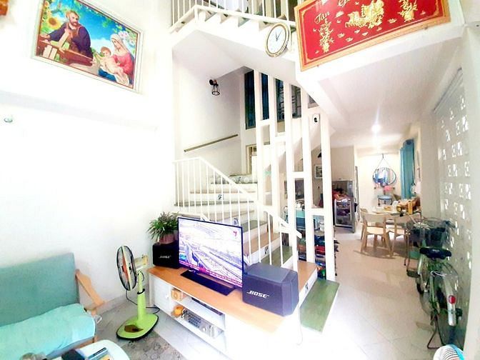 Hình ảnh Nhà 2 mặt hẻm 6m, 4 x12m, 4 tầng chỉ 4,5 tỷ.