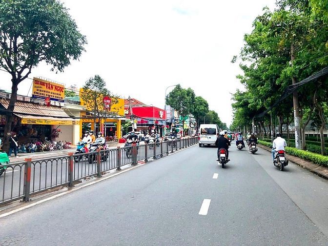 Hình ảnh Bán lô đất MTKD 30M, Lê Thị Riêng, ngang 5m, DT 100m2, gần UBND Q.12