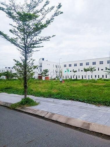 Hình ảnh Dĩ An - 2 lô đất full thổ cư 60m2, đã có sổ, chiết khấu lên đến 8%