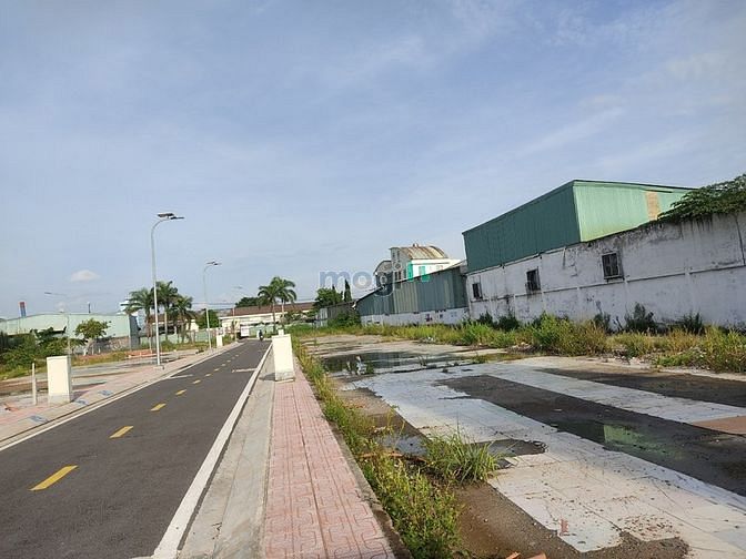 Hình ảnh Hàng hiếm bán lô đất 50m2 gần Aeon Bình Tân giá cực tốt