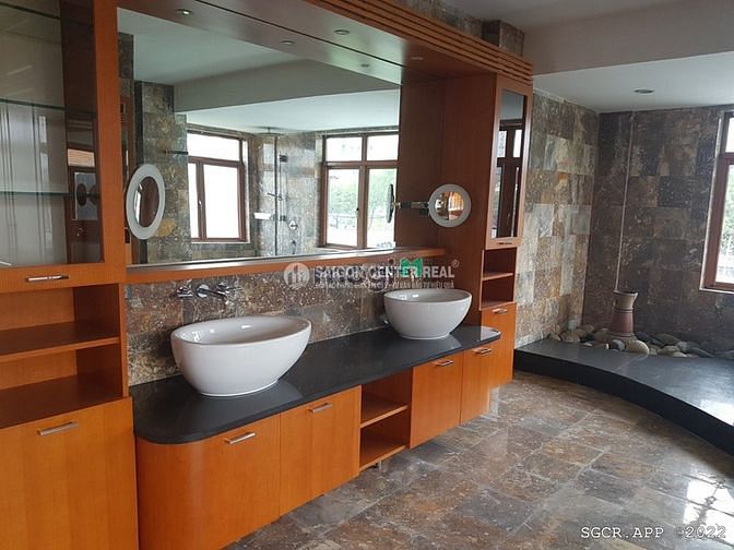 Hình ảnh Bán villa ven sông duy nhất Thảo Điền quận 2