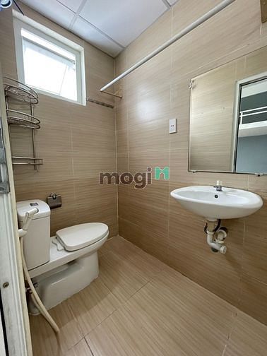 Hình ảnh studio đầy đủ tiện nghi có ban công thoáng mát, nội thất mới 100%