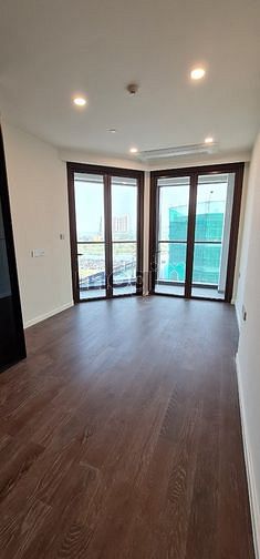 Hình ảnh Căn góc đặc biệt 3PN 148m2 Metropole cho thuê 2500 USD