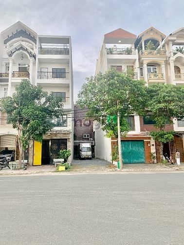 Hình ảnh Lô đất MTKD đa ngành Âu Cơ, DT 100m2 (4x25), giá 11.9 tỷ. Tân Bình.