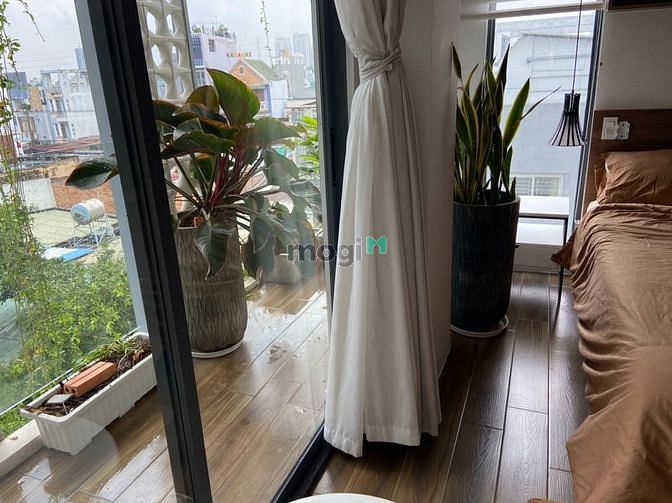 Hình ảnh Studio ban công vintage nội thất đầy đủ