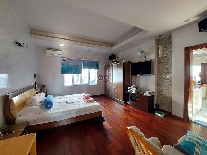 Hình ảnh Biệt thự 100m2 ngang 7m trung tâm tân phú giá chỉ 9 tỷ 100