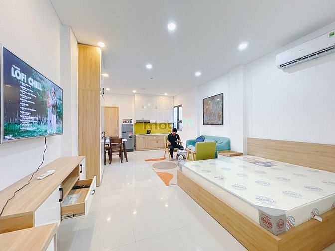 Hình ảnh PenHouse Full Nội Thất View Đẹp Ngay Tôn Thất Thuyết Q4