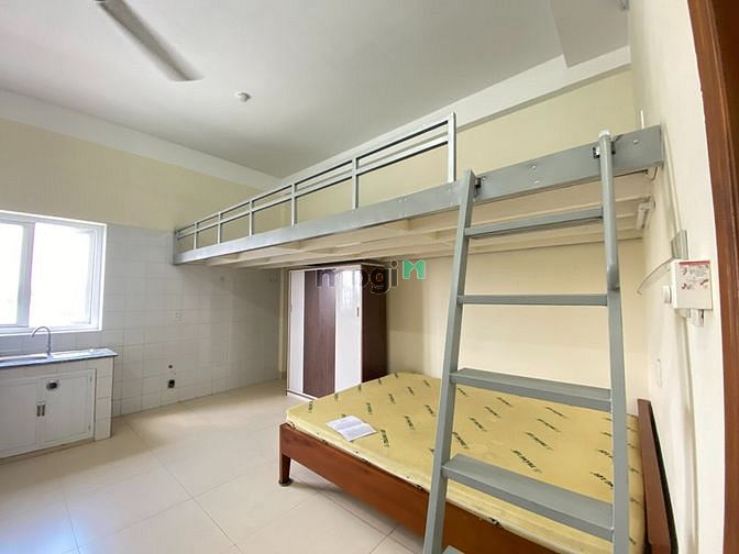 Hình ảnh Phòng trọ 30m2_ĐHT, Q12_Cửa sổ thoáng mát.
